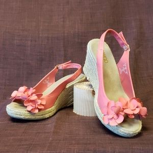 Bongo coral wedges sling back with flower accent